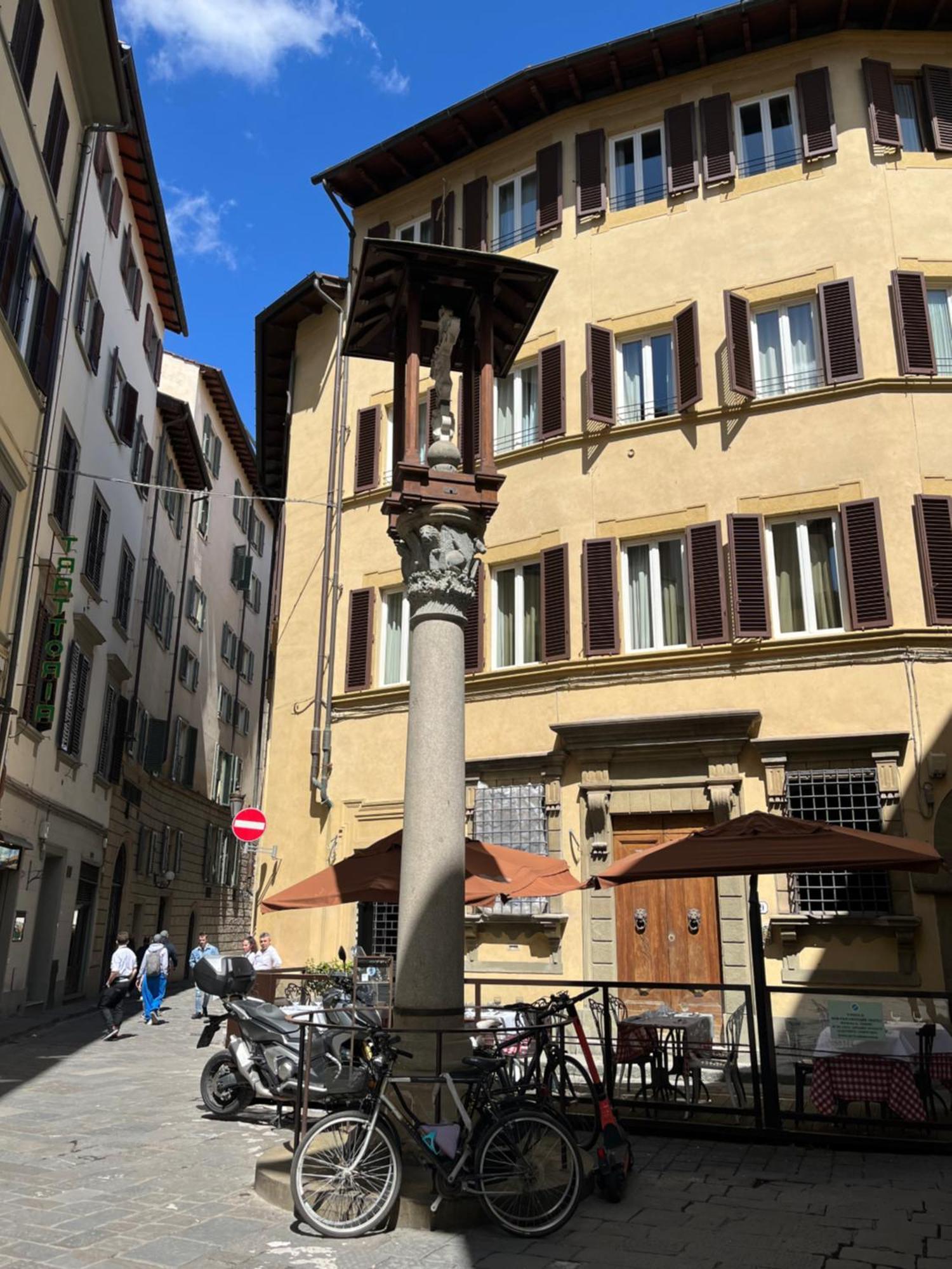 Cozy Duomo Dante Uffizi Firenze Central Exterior photo
